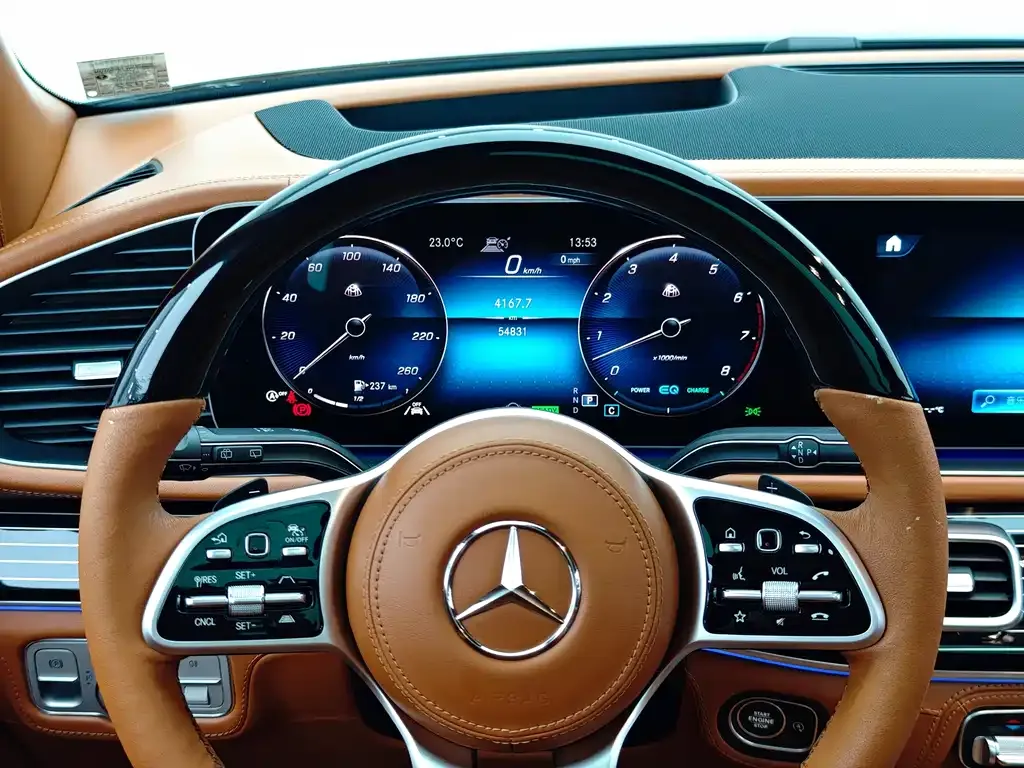 Mercedes-Benz GLS — фото 10