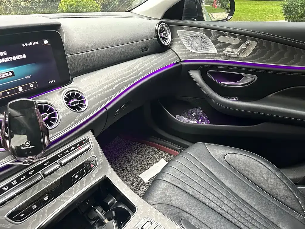 Mercedes-Benz CLS — фото 5