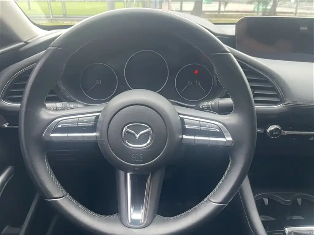 Mazda 3 Axela — фото 3