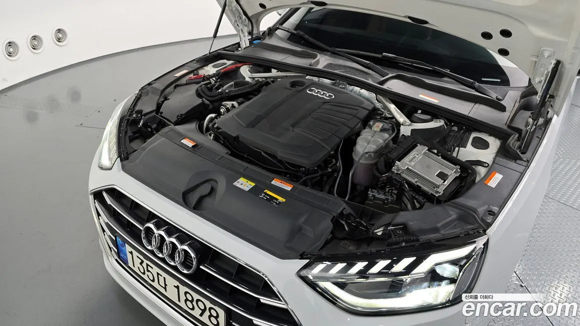 Audi A4 — фото 6