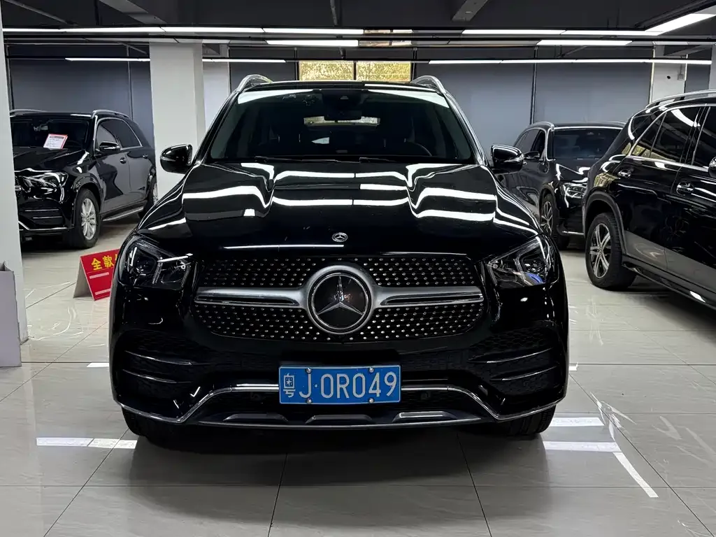 Mercedes-Benz GLE — фото 1