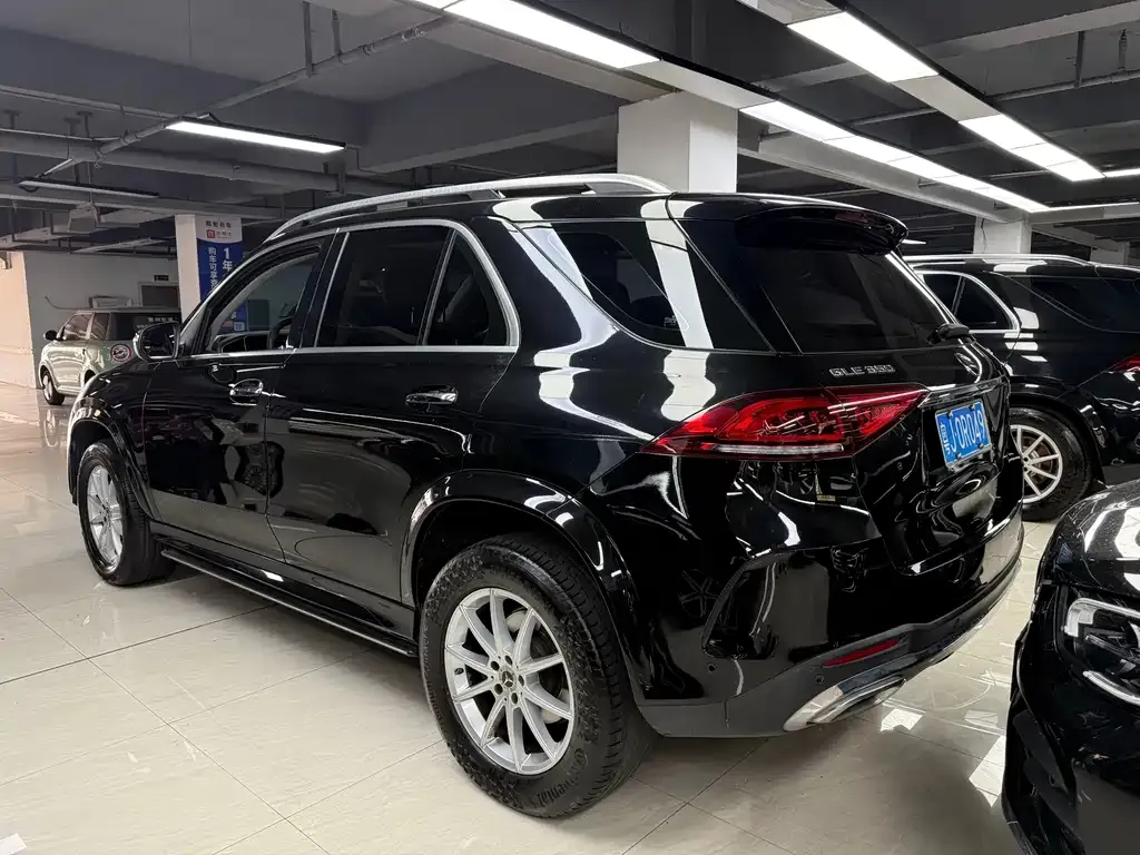 Mercedes-Benz GLE — фото 7