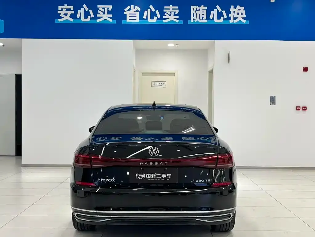Volkswagen Passat — фото 6
