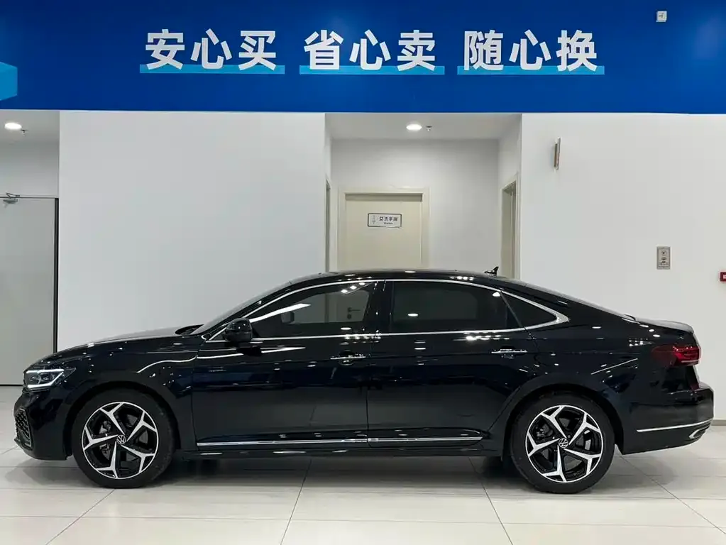 Volkswagen Passat — фото 7