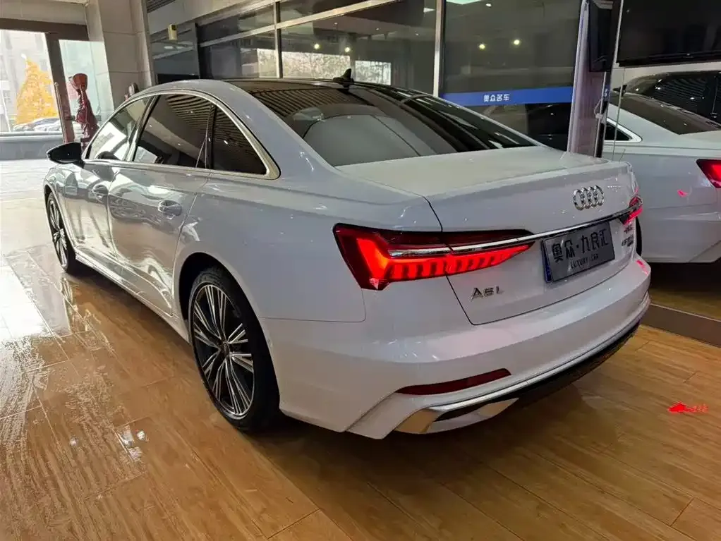 Audi A6L — фото 4