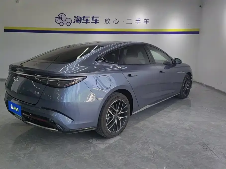 BYD Seal — фото 3