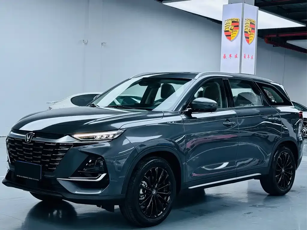 Changan CS75 — фото 1
