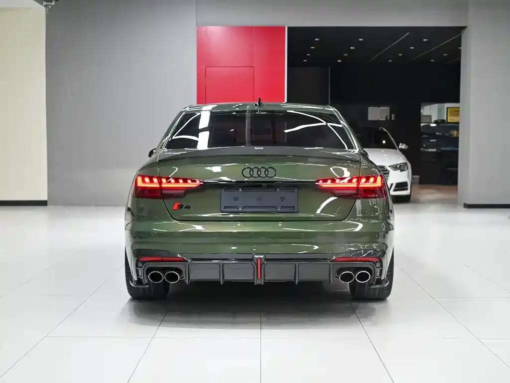Audi S4 — фото 4