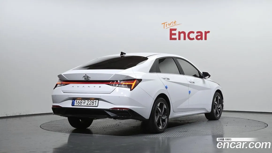Hyundai AVANTE — фото 2