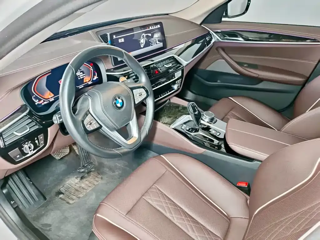 BMW 5 Series — фото 10