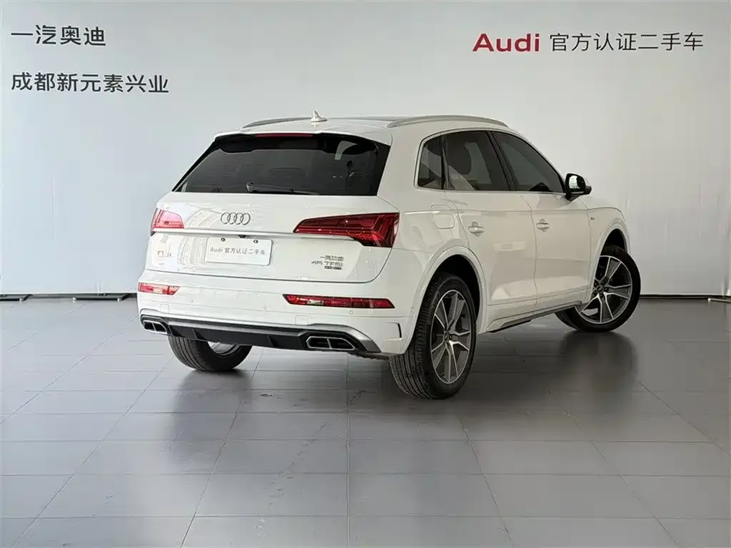 Audi Q5L — фото 4