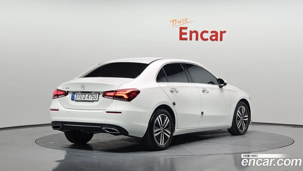 Mercedes-Benz A-Class — фото 2