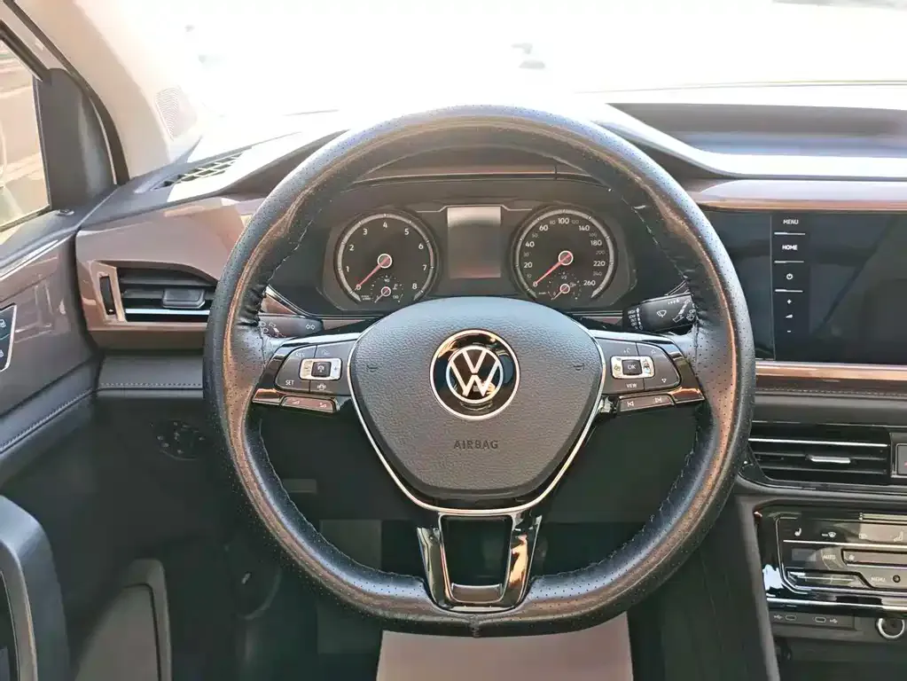 Volkswagen Tharu — фото 10
