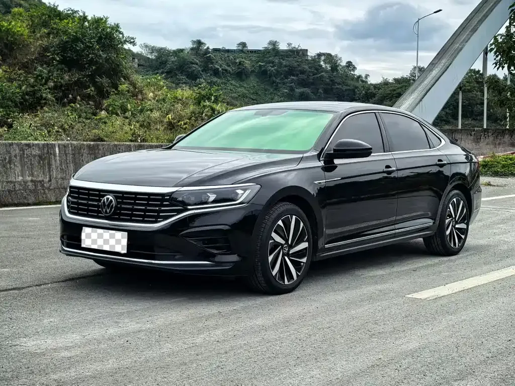 Volkswagen Passat — фото 3