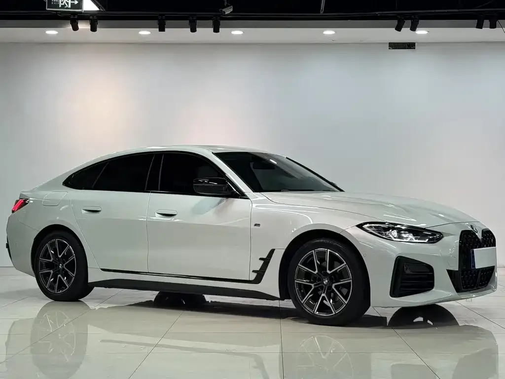 BMW 4 Series — фото 1