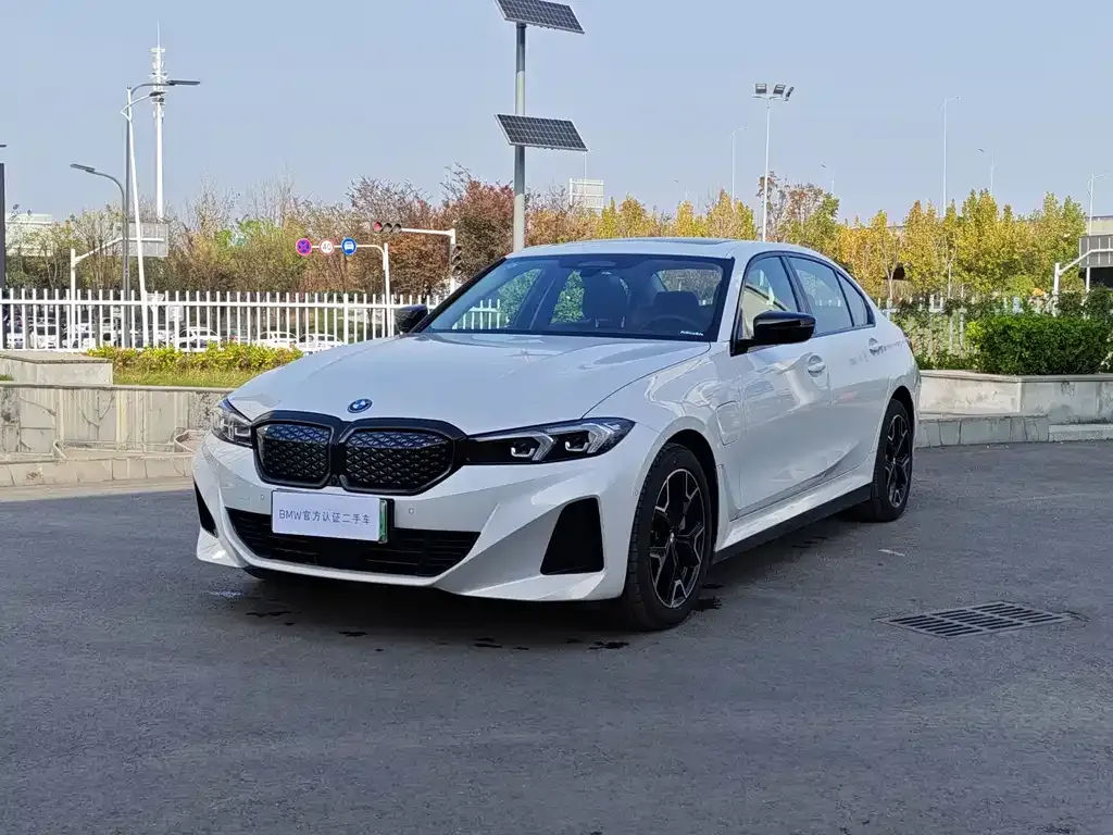 BMW i3 — фото 1