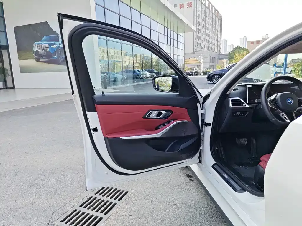 BMW i3 — фото 10