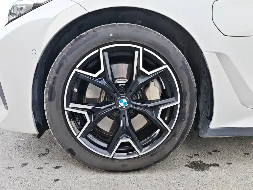 BMW i3 — фото 9