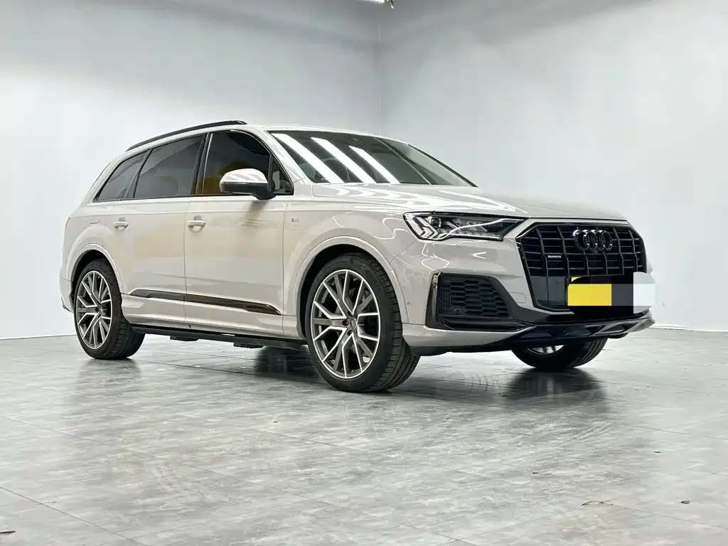 Audi Q7 — фото 6