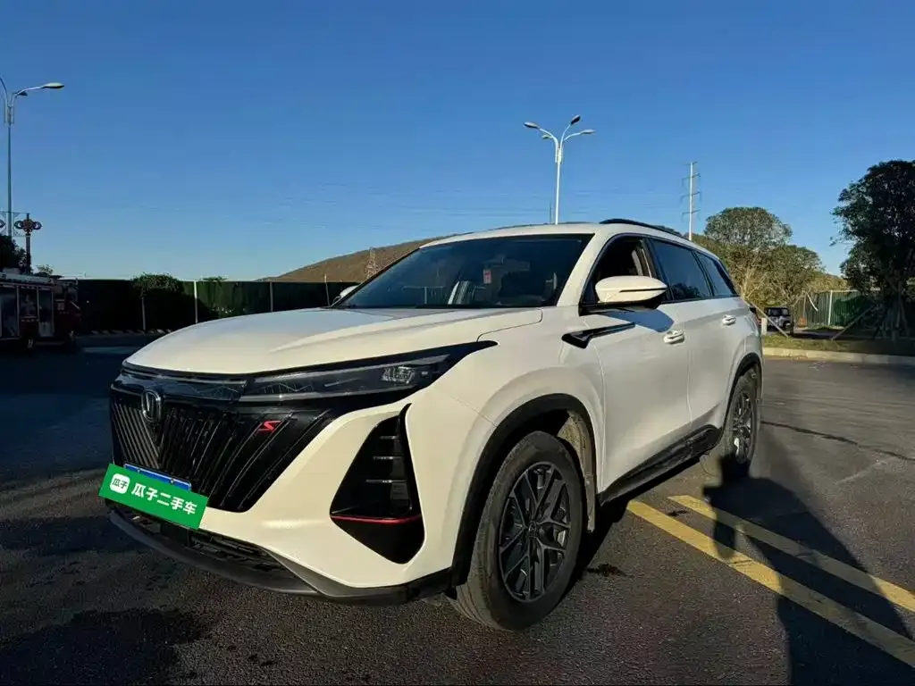 Changan CS75PLUS — фото 2