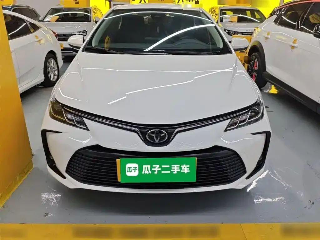 Toyota Corolla — фото 3