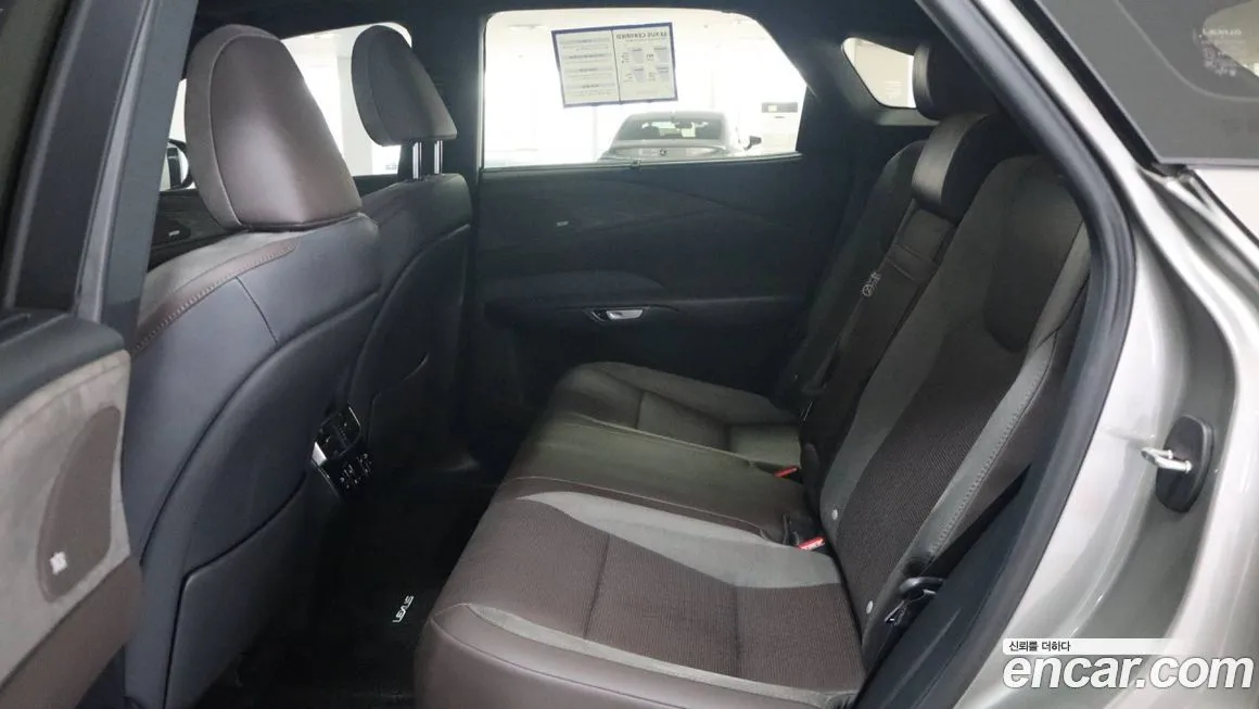 Lexus RX — фото 10