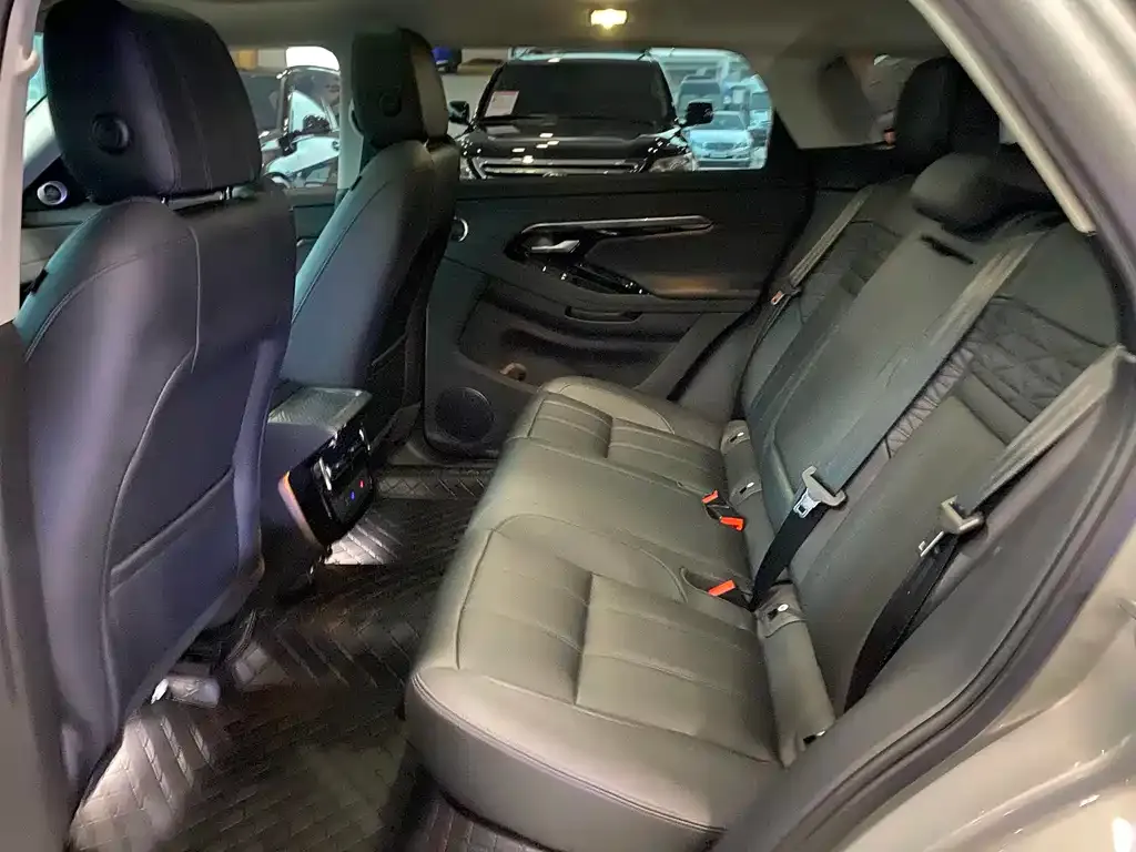 Land Rover Evoque — фото 10