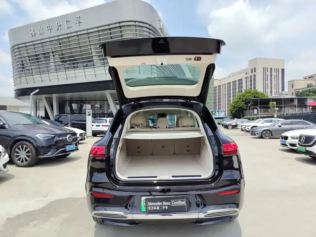 Mercedes-Benz EQS SUV — фото 10