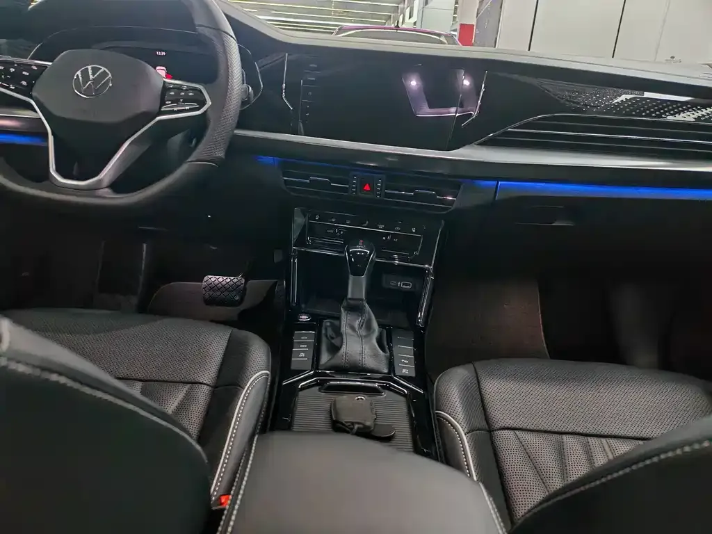 Volkswagen Passat — фото 6