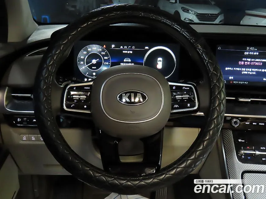 Kia Carnival — фото 10