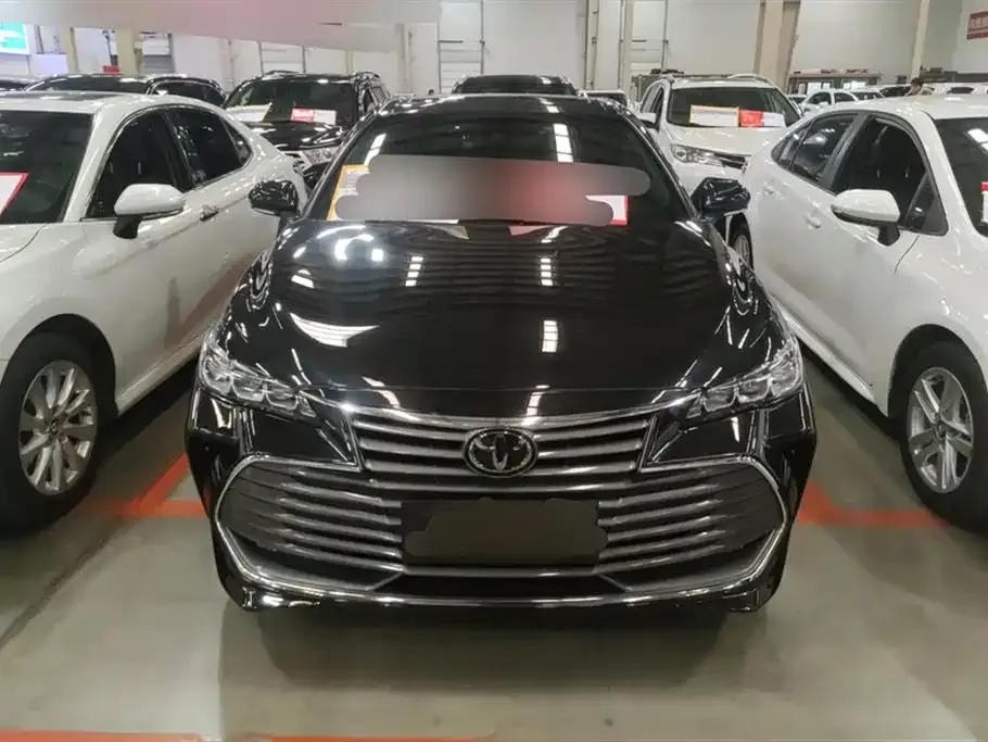 Toyota Avalon — фото 2