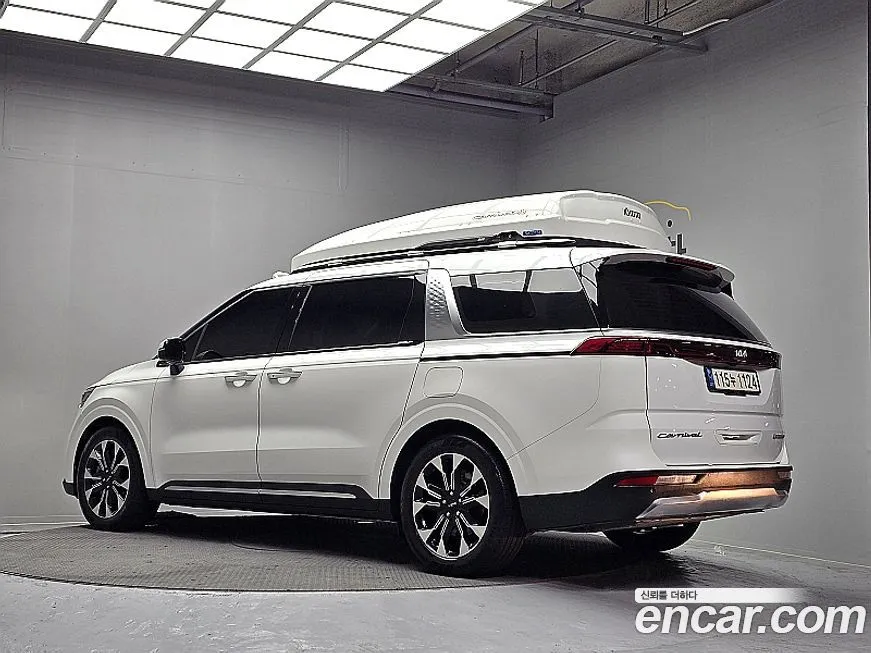 Kia Carnival — фото 3