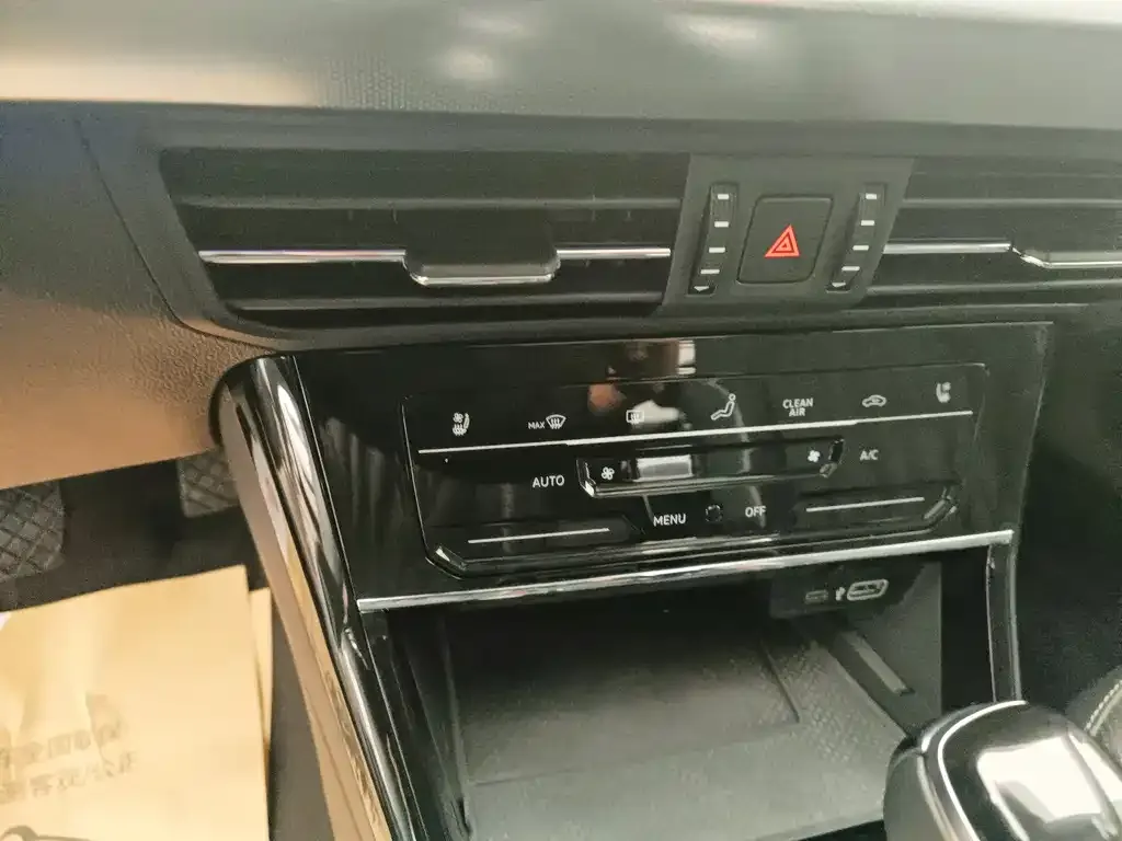 Volkswagen Passat — фото 10
