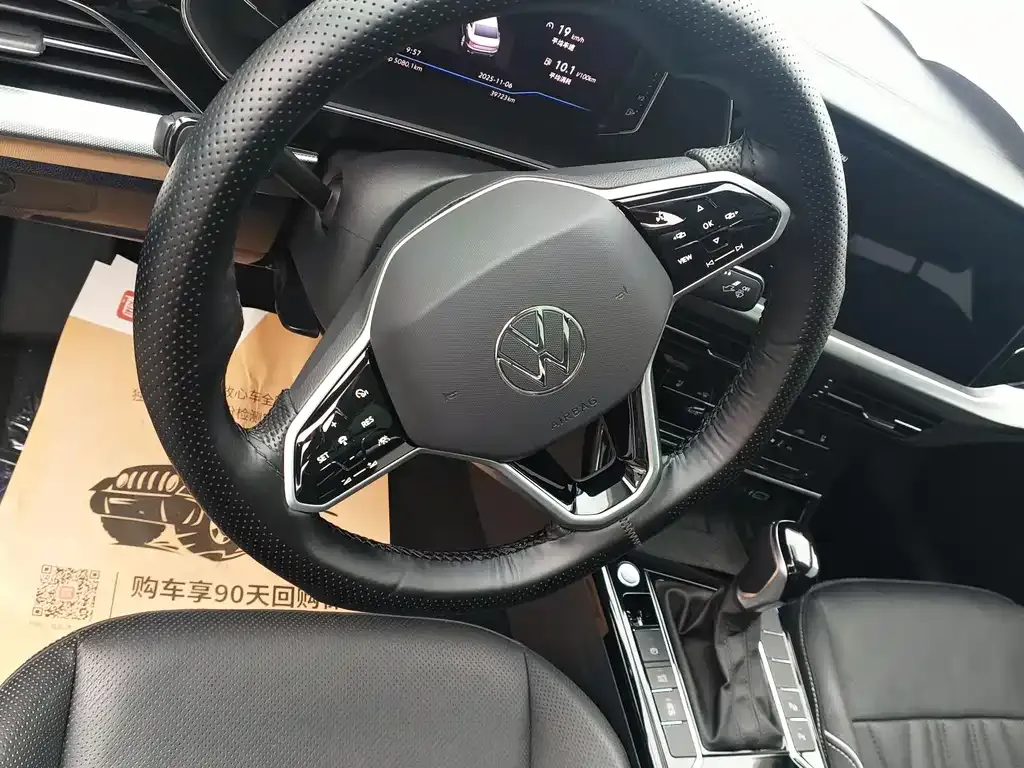 Volkswagen Passat — фото 7