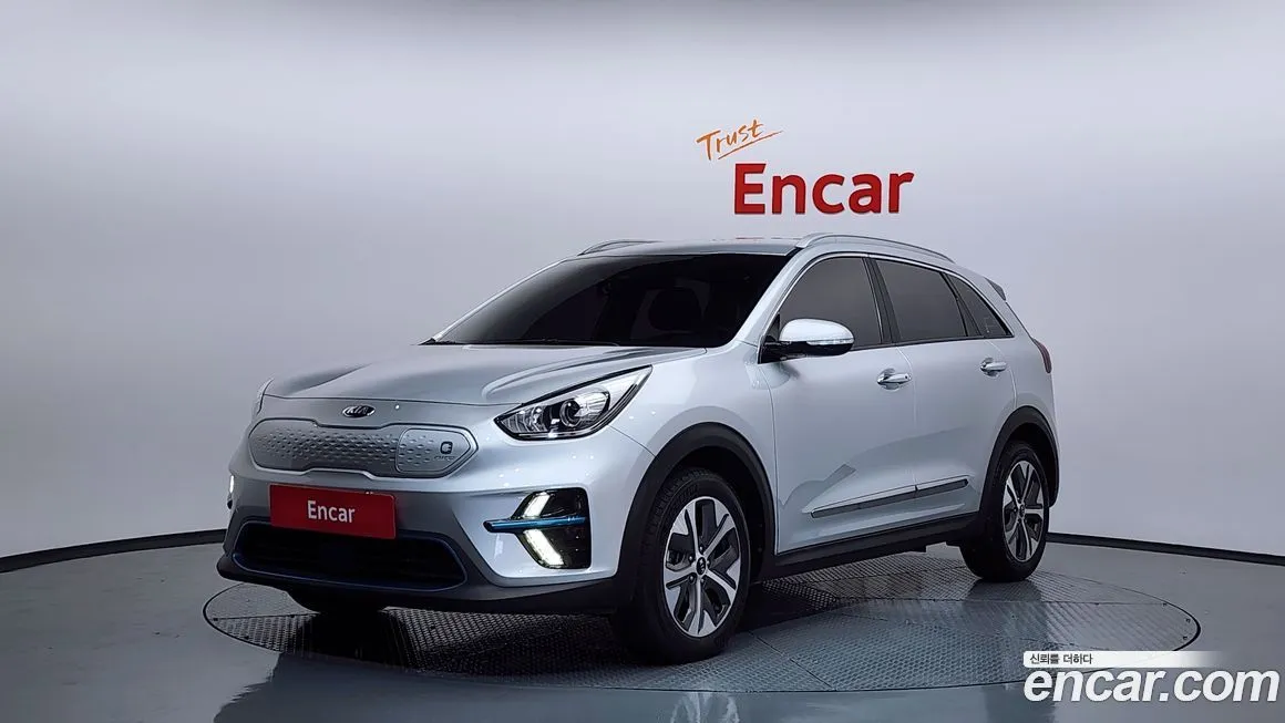 Kia Niro — фото 1
