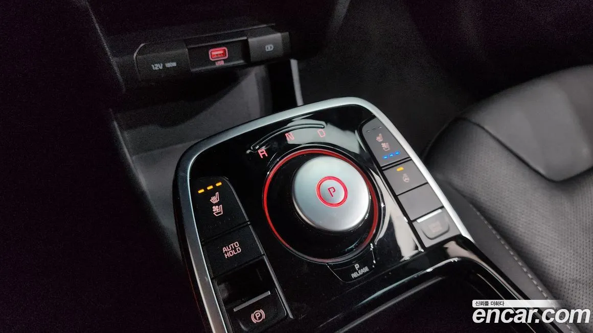 Kia Niro — фото 9
