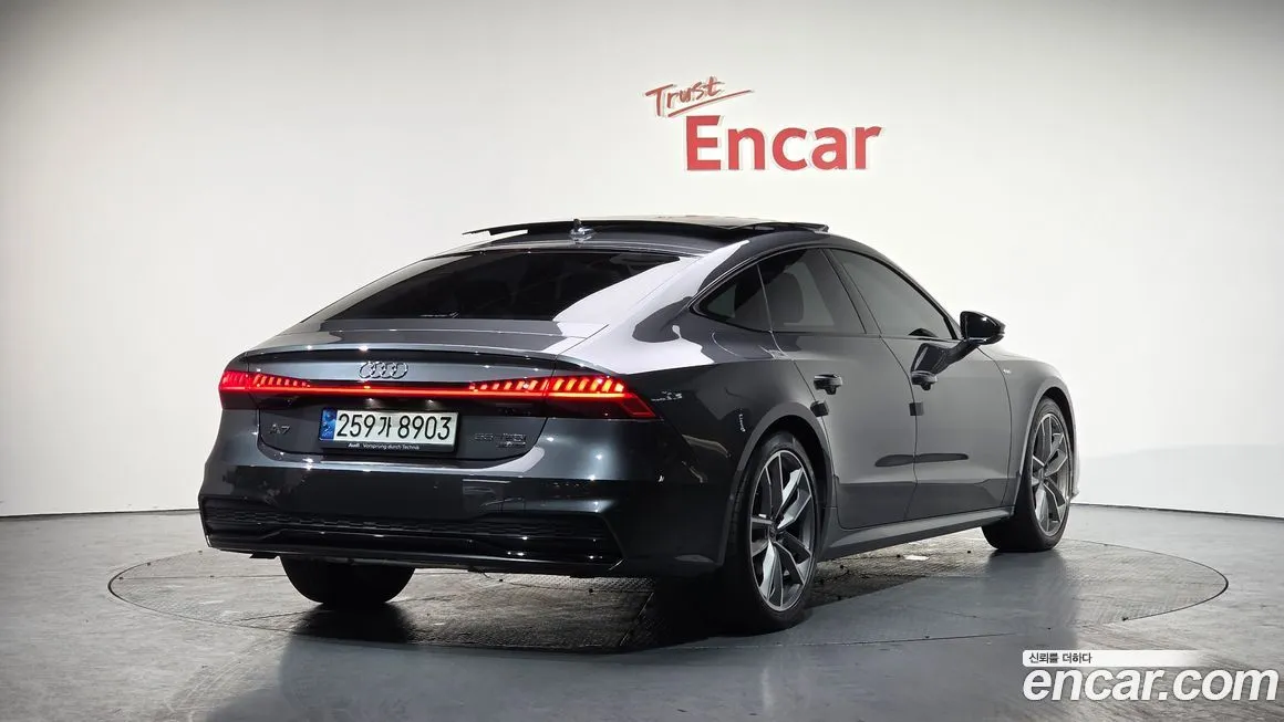 Audi A7 — фото 2