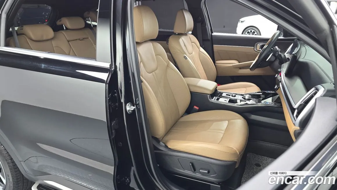 Kia Sorento — фото 10