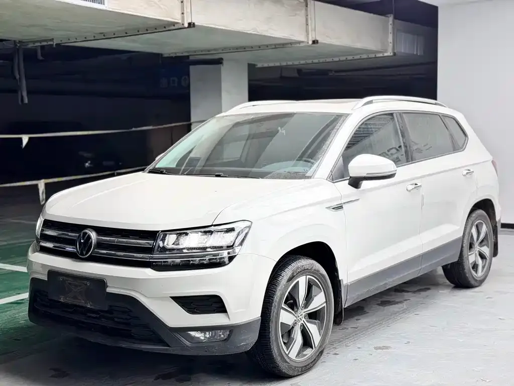 Volkswagen Tharu — фото 1