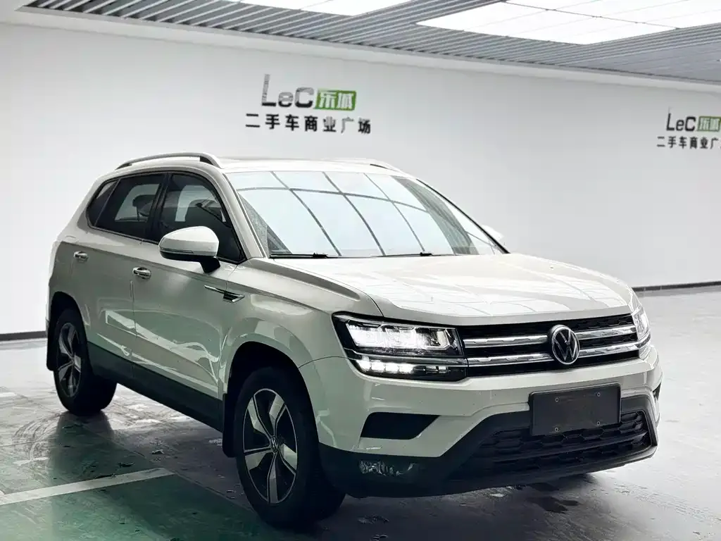 Volkswagen Tharu — фото 3