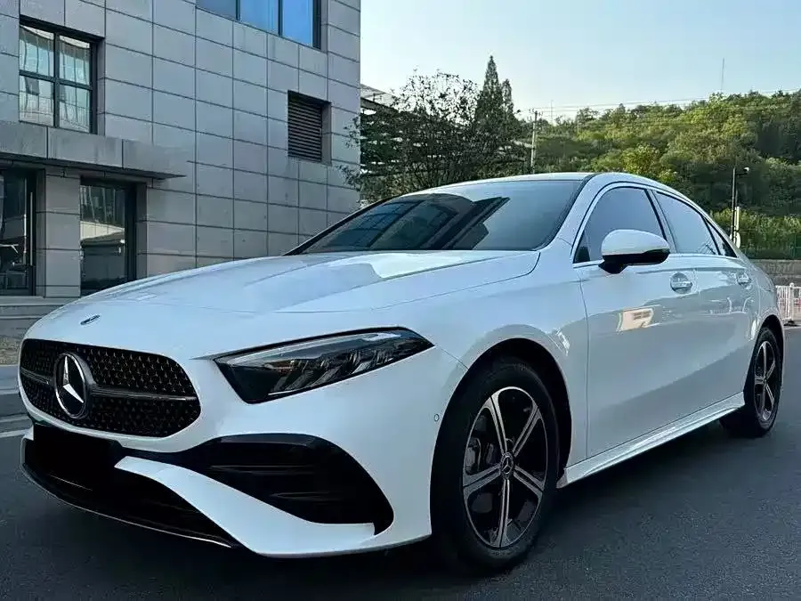 Mercedes-Benz A-Class — фото 1