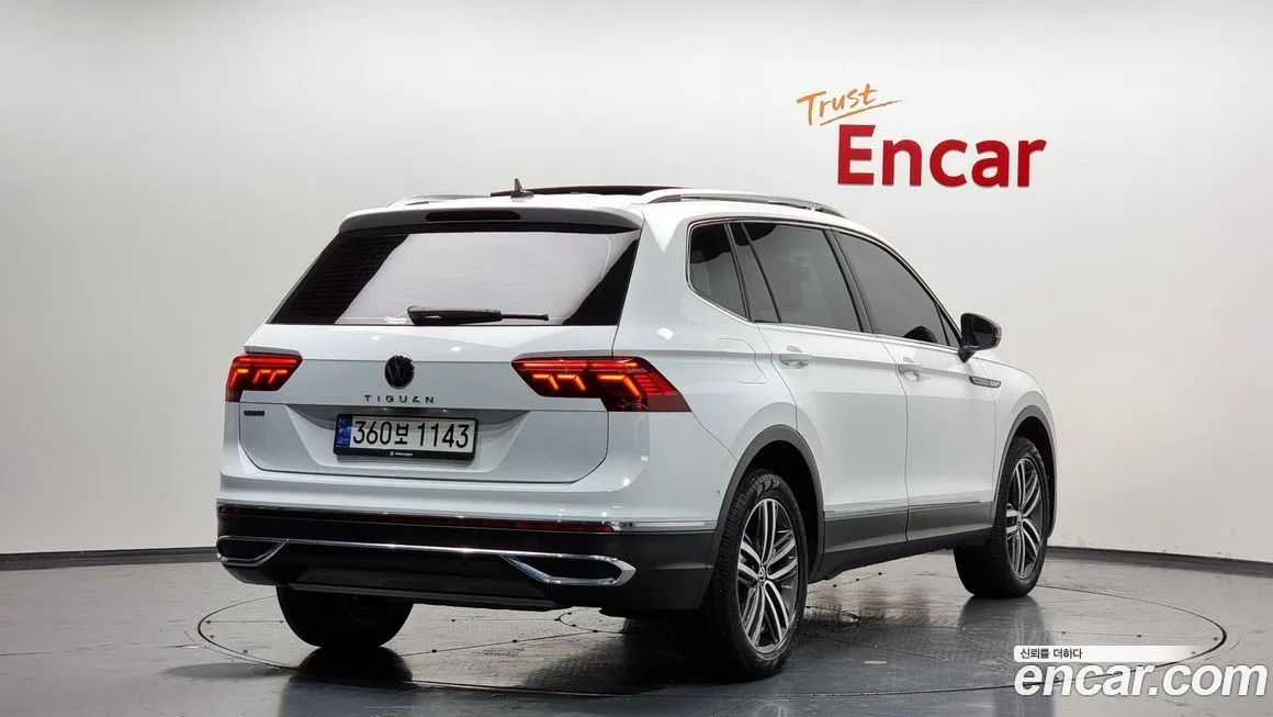 Volkswagen Tiguan — фото 2