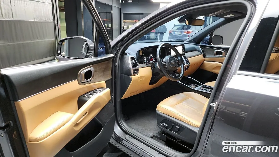Kia Sorento — фото 10