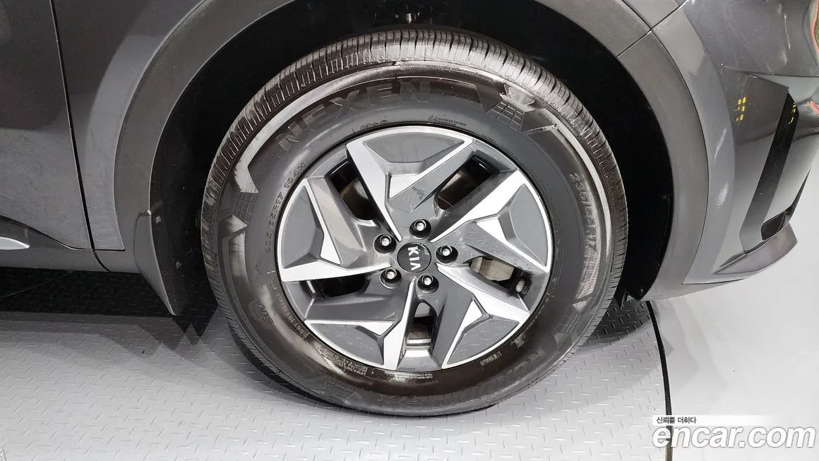 Kia Sorento — фото 5