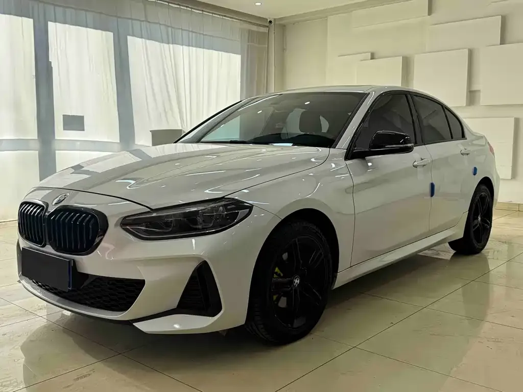 BMW 1 Series — фото 1
