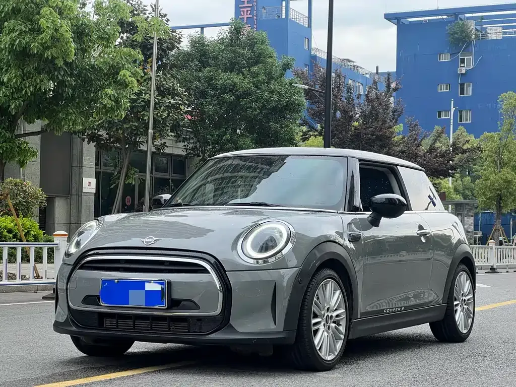 MINI Cooper (3-door) — фото 1