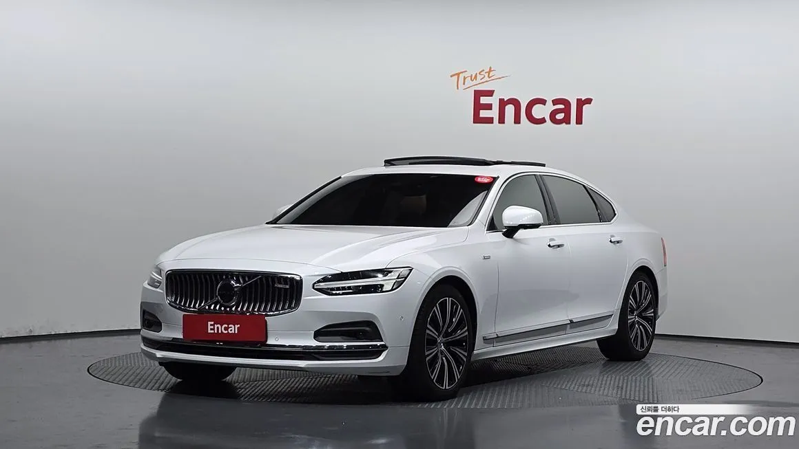 Volvo S90 — фото 1
