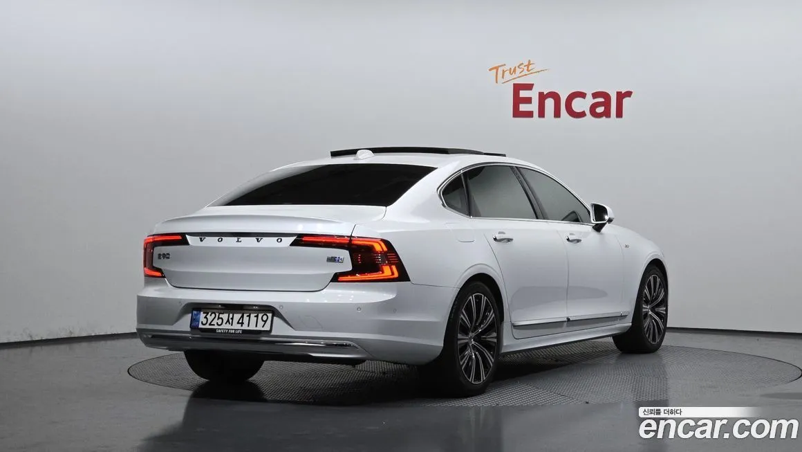 Volvo S90 — фото 2