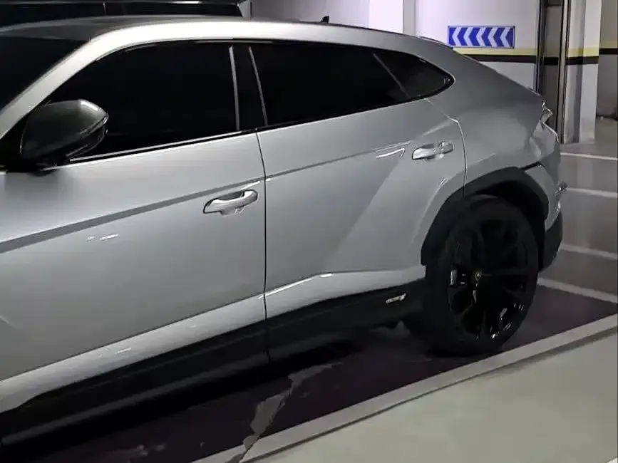 Lamborghini Urus — фото 5