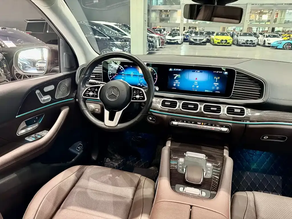 Mercedes-Benz GLE — фото 8